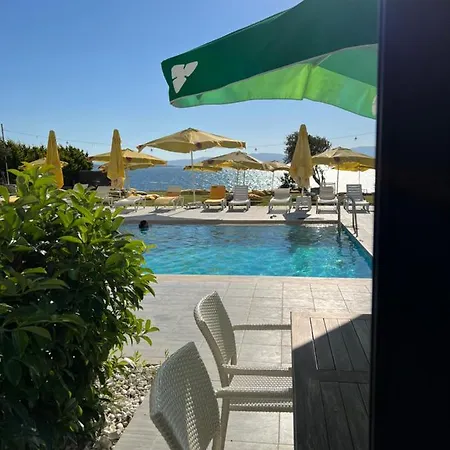 Life Point Hotell Çeşme