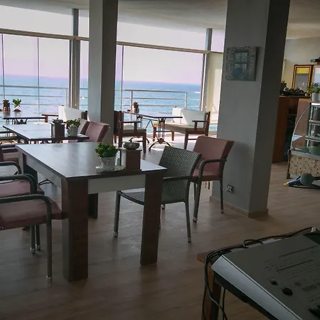 Life Point Szálloda Çeşme