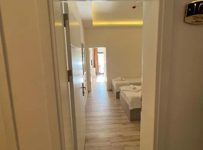 Готель Life Point 3*