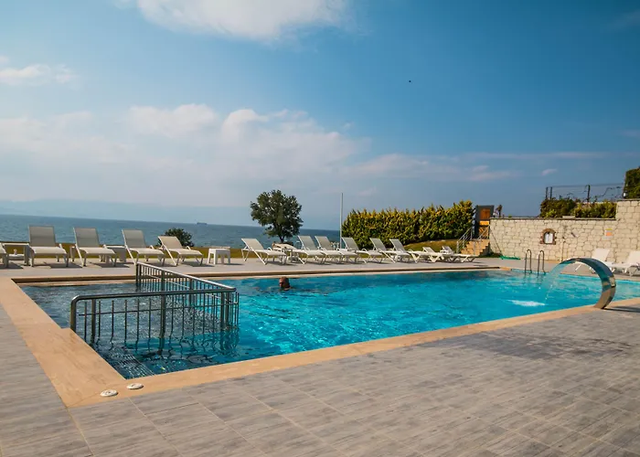 Готель Life Point 3*