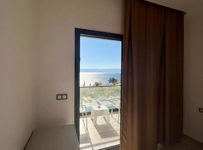 Life Point 3* Çeşme